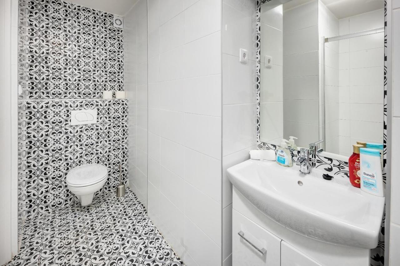 Modern Stay In Authentic Central Area Budapest Esterno foto